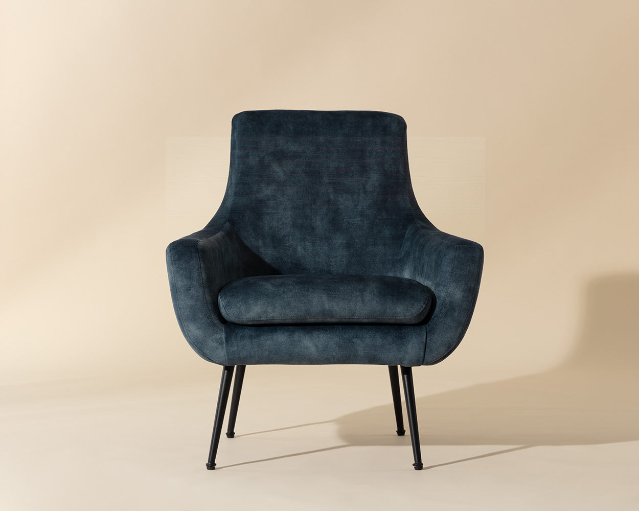 Aletta Lounge Chair