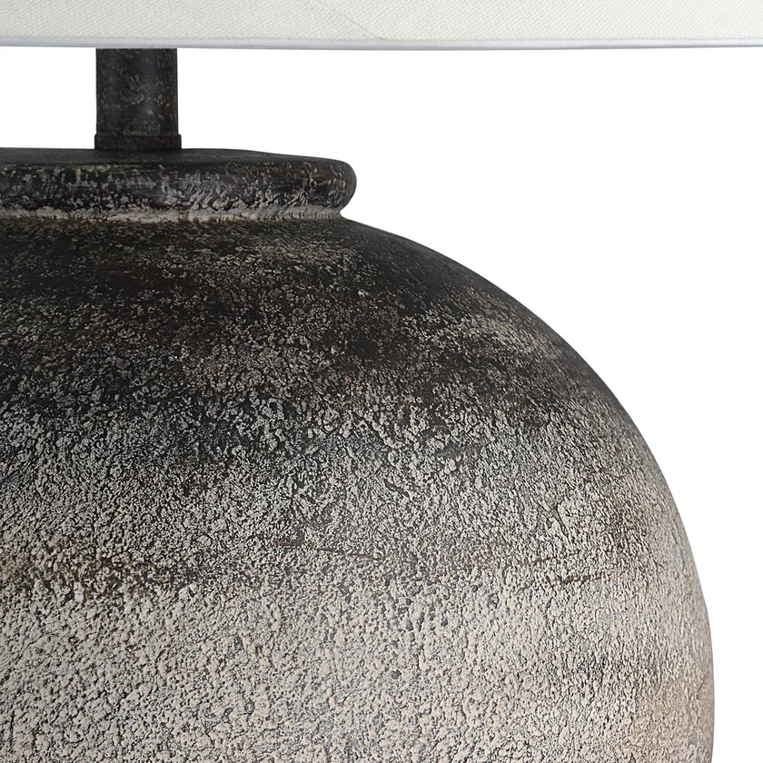 Bronce Table Lamp