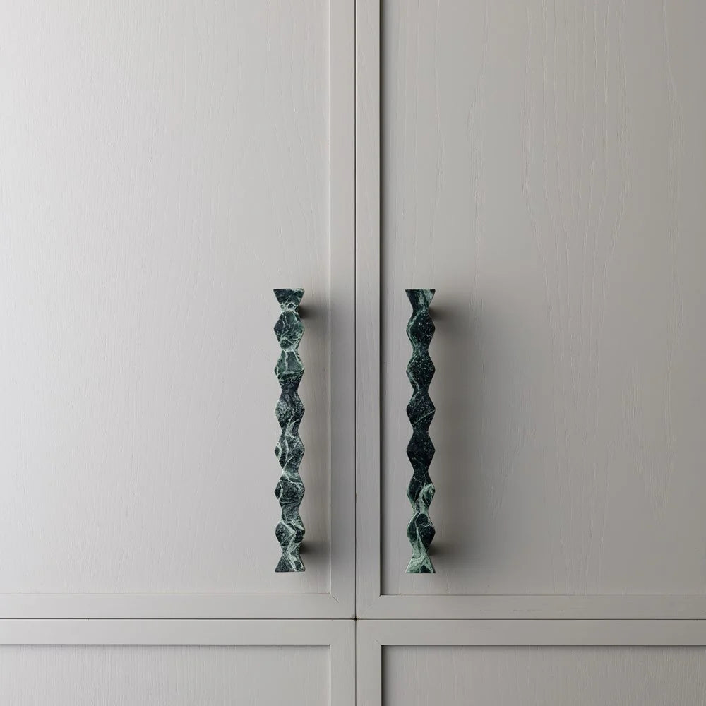 Forma Marble Handle